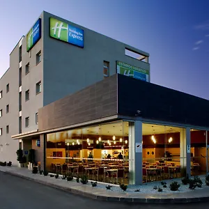 *** Hotel Express Airport, An Ihg España